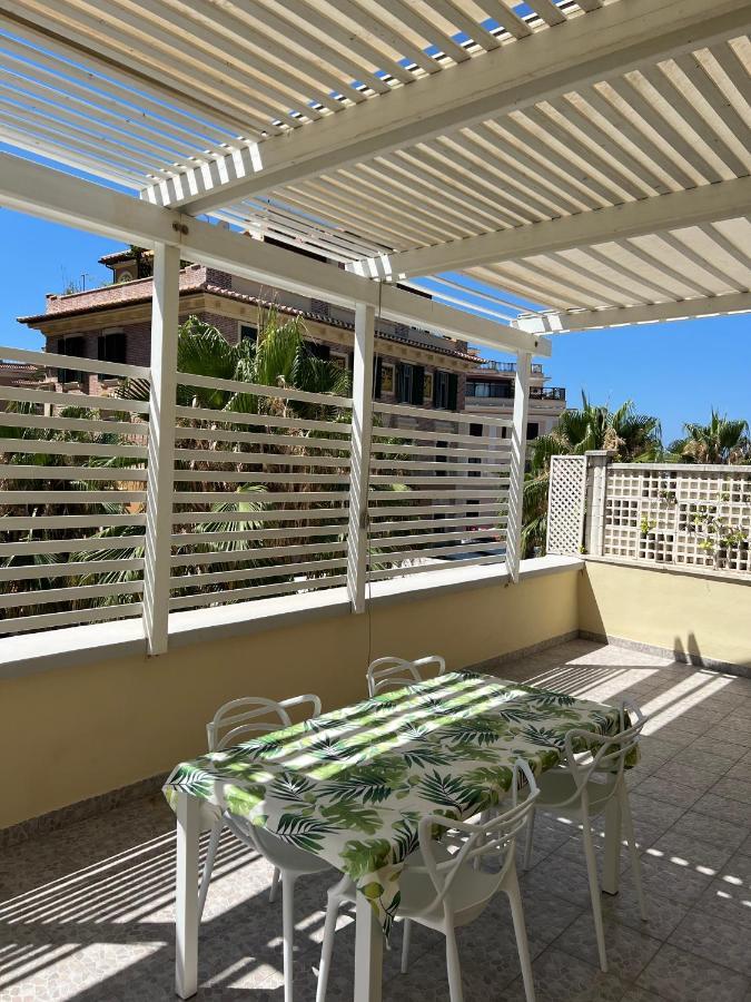 Rome, Beautiful Apartment In A Vintage Building Lido di Ostia Eksteriør bilde