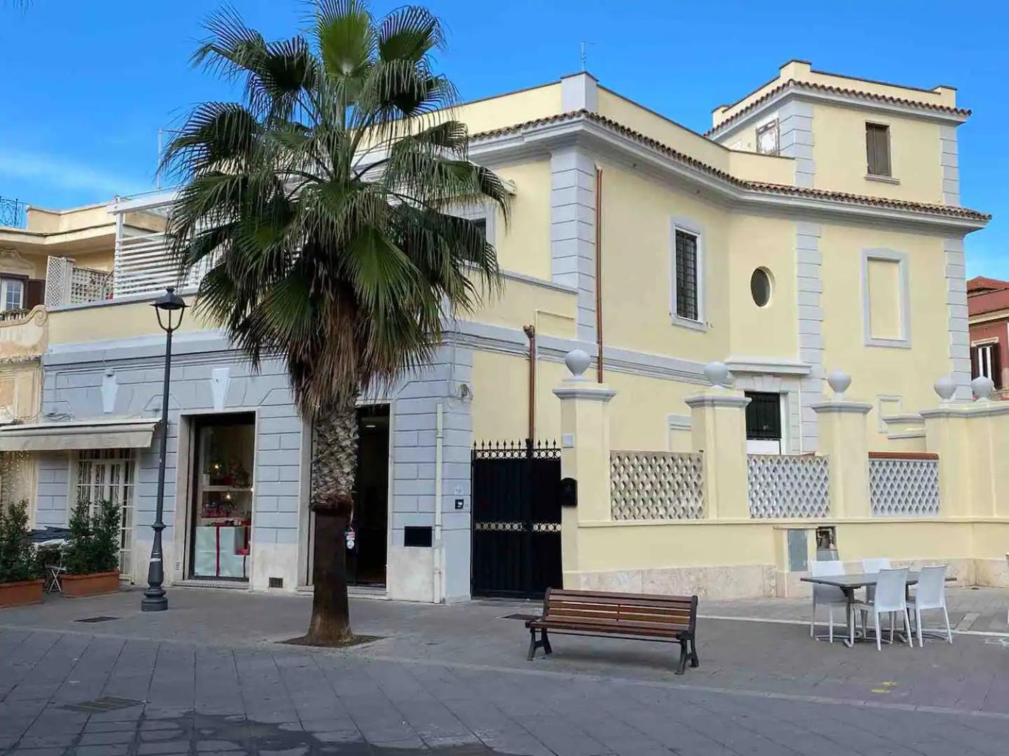 Rome, Beautiful Apartment In A Vintage Building Lido di Ostia Eksteriør bilde